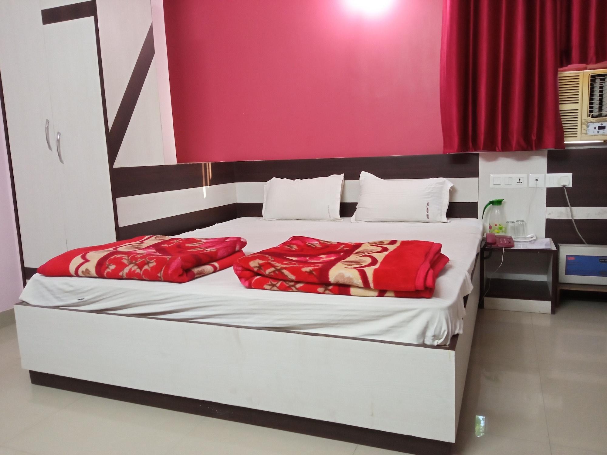 Hotel Viraat Inn Гая Екстер'єр фото