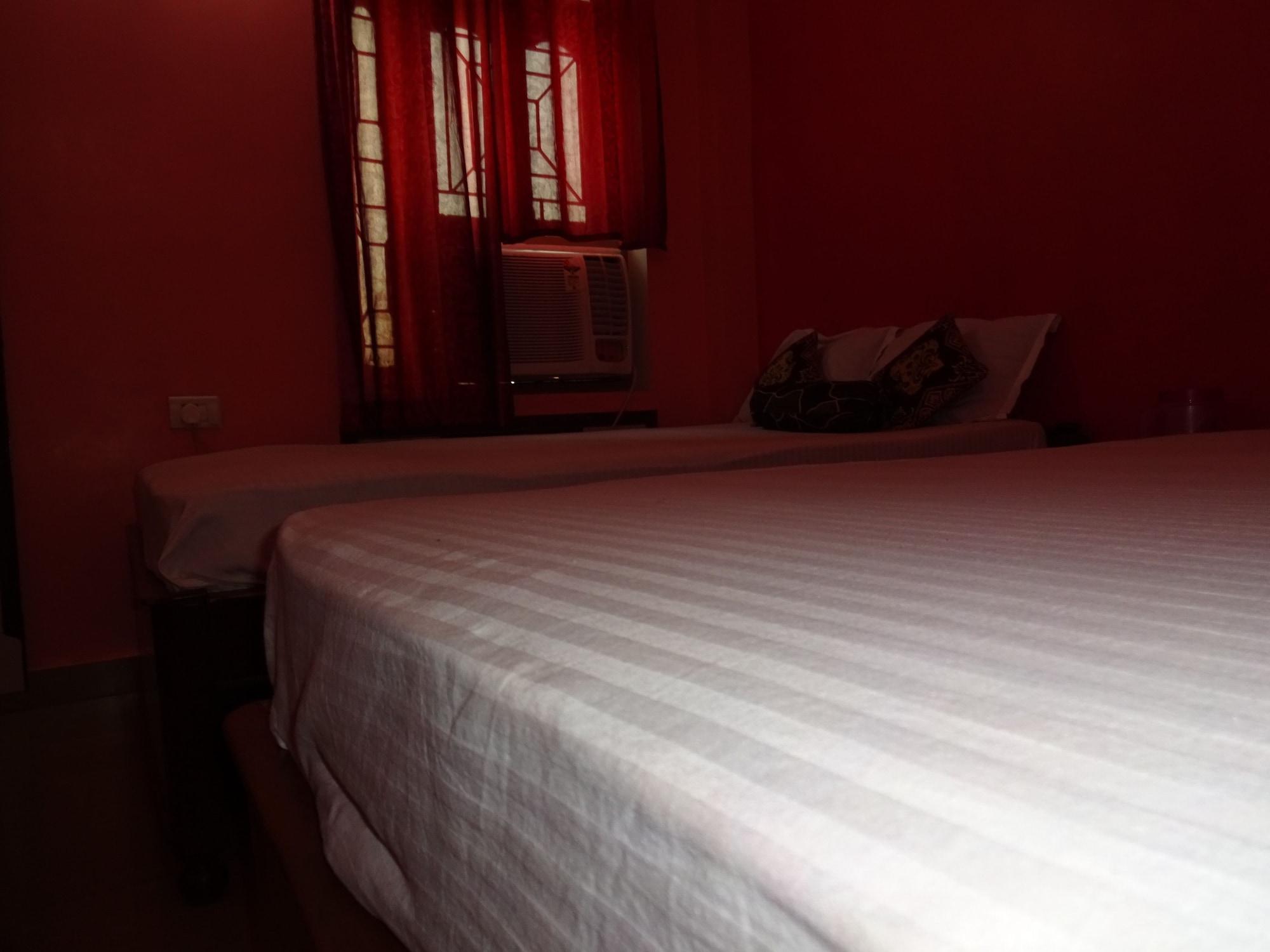 Hotel Viraat Inn Гая Екстер'єр фото