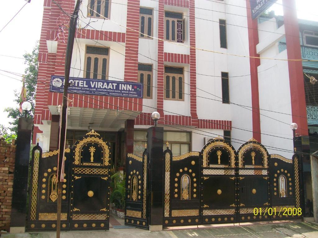 Hotel Viraat Inn Гая Екстер'єр фото